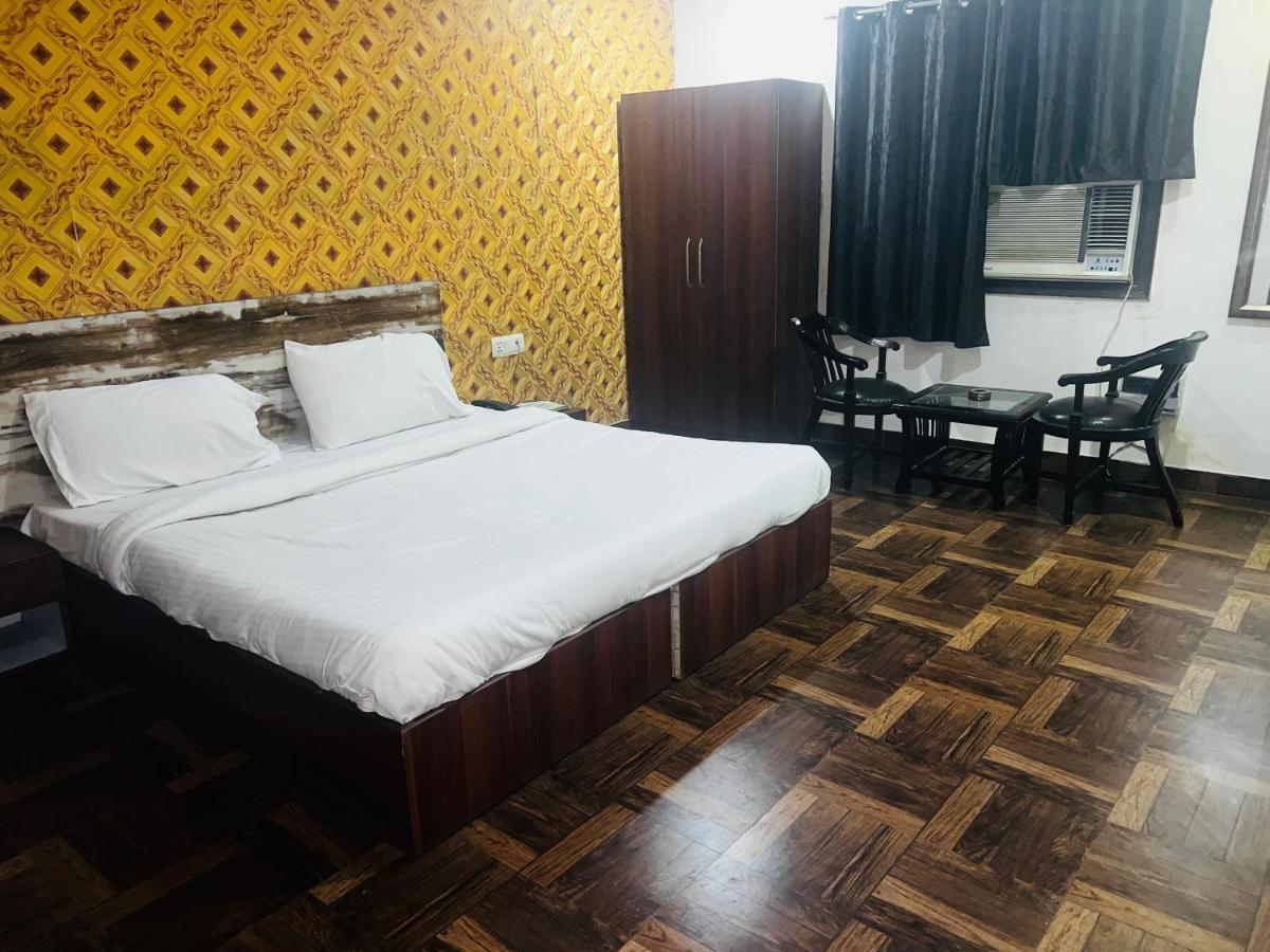 Hotel Asian Plaza Delhi Airport Nuova Delhi Esterno foto