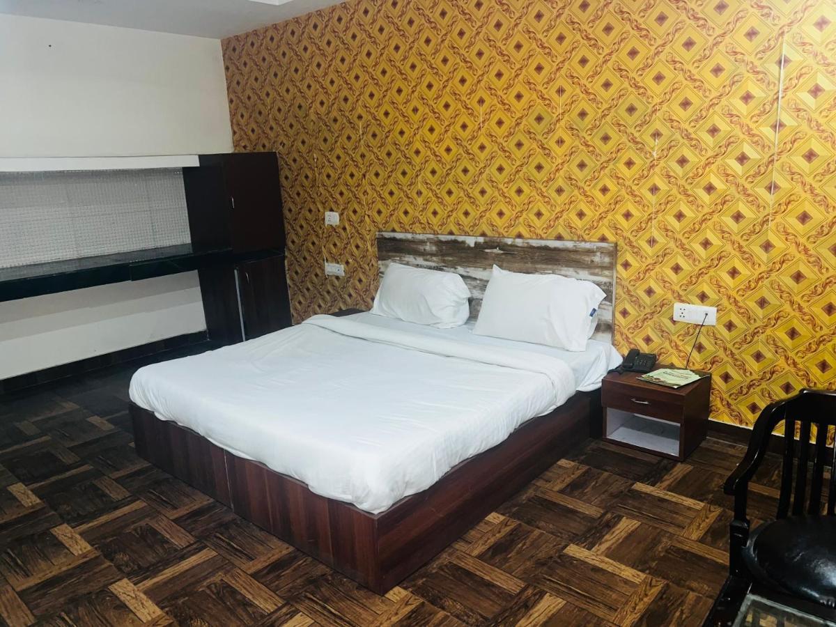 Hotel Asian Plaza Delhi Airport Nuova Delhi Esterno foto